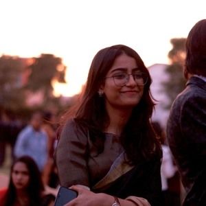 Meet your Posher, Manya